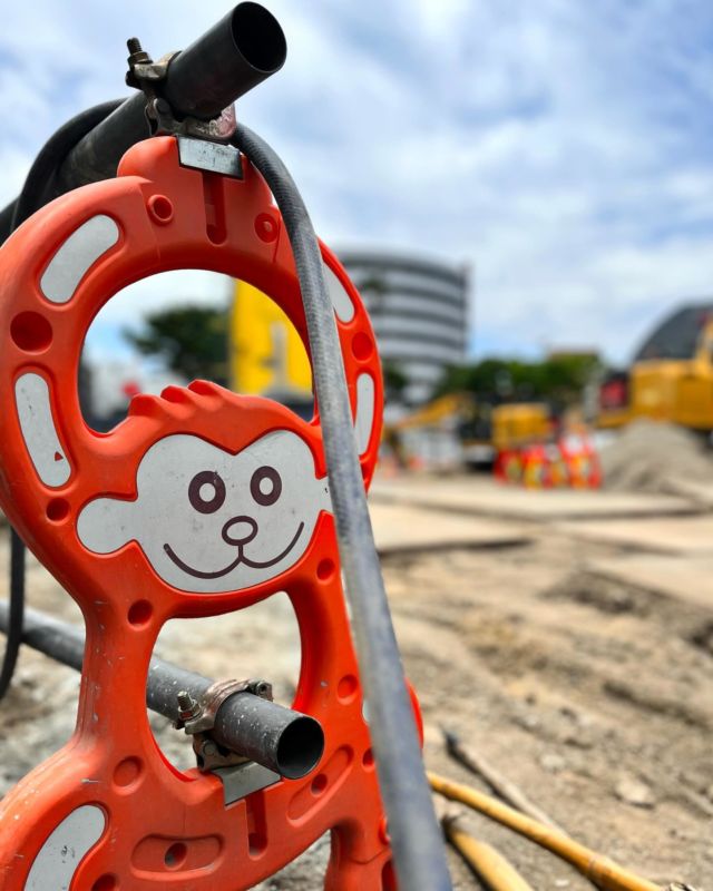 #OHASHIHILL 新築工事現場で
可愛いお猿を発見🐒✨

工事は順調に進捗しており、杭工事も無事終了しました👷🏻

#基礎工事 #ショベルカー #工事現場 #気になる中の様子
